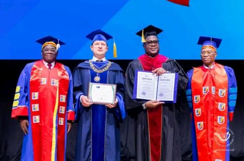 RDC : Félix Tshisekedi reçoit un doctorat honoris causa de l’Université Patrice-Emery-Lumumba de Moscou