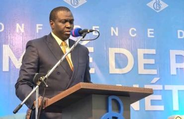 Tensions monétaires : la Banque Centrale du Congo intervient pour mettre fin aux files d'attente et favoriser le Franc Congolais