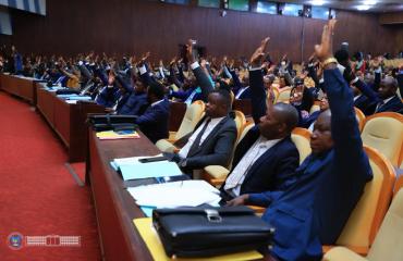 Feu vert d'accords stratégiques RDC–USA et RDC–Rwanda par le parlement