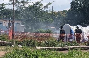 Ebola en Ituri : violences à Rwampara, une structure de prise en charge attaquée et des tentes d’isolement incendiées