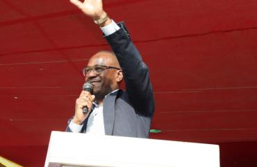 « Nous irons jusqu’au bout » : après la dispersion de la marche du C64, Delly Sessanga reste inébranlable