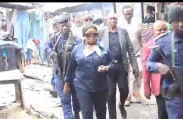 RDC : la Vice-Ministre de l’Intérieur condamne des actes de torture présumés dans un sous-commissariat de la PNC de Kisenso