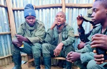 Lubero : trois combattants du M23 se rendent avec leurs armes auprès des Wazalendo à Kirikiri