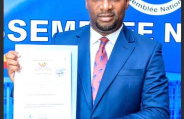 RDC : le député Patrick Munyomo demande des explications sur une exonération de produits pétroliers liée au projet Mbuji-Mayi-Nguba