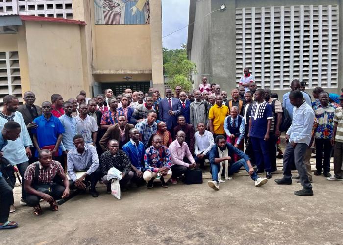 Kinshasa : Le ministère de l’Industrie initie des dialogues sociaux sur le Plan Directeur d’Industrialisation