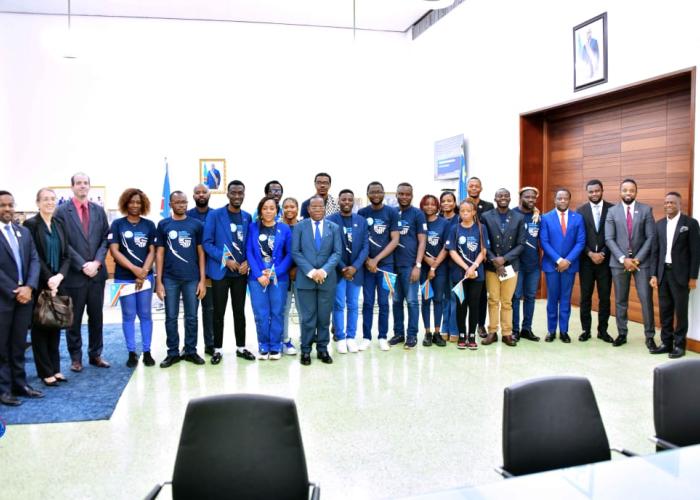 Kinshasa : Bahati Lukwebo partage son expérience avec les jeunes bénéficiaires d’une bourse Américaine