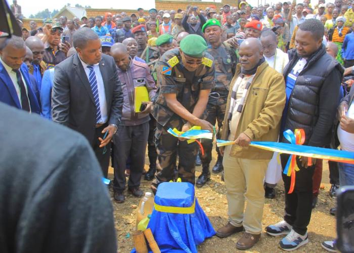 Lubero : La Fondation Julien Paluku Kahongya dote la cité de Kipese de son tout premier bâtiment administratif