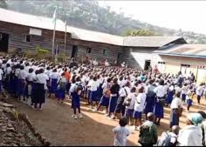 Kalehe : perturbation des activités scolaires suite à l'afflux des déplacés fuyant la guerre dans le Masisi