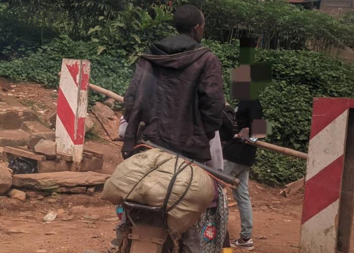 Une quarantaine de barrières érigées sur la route Bunia-Mongwalu