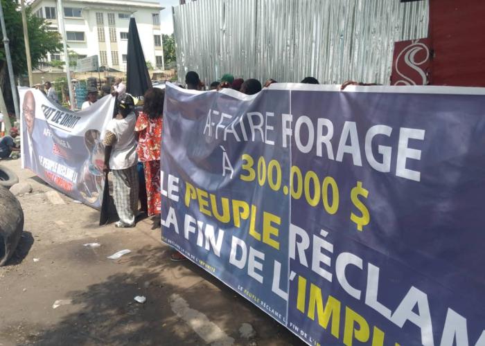 Des militants du mouvement « Congo en Avant » exigent justice contre l'ancien ministre François Rubota dans une affaire de détournement présumé de fonds publics