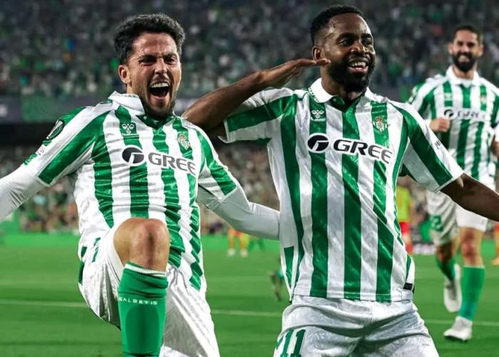 Bakambu propulse le Betis en demi-finales de la Conference League