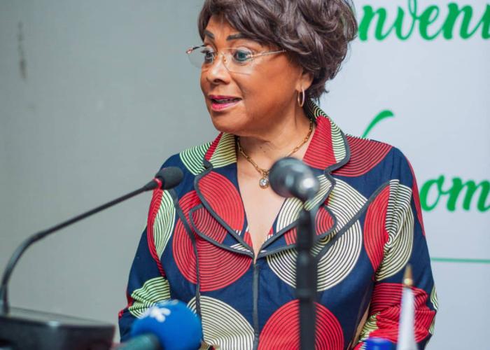 Kinshasa : Carolina Cerqueira plaide pour l’intégration régionale et signe un accord avec Oxfam