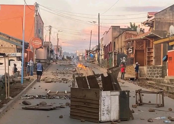 Beni : une manifestation contre l’occupation rebelle perturbe les activités socio-économiques