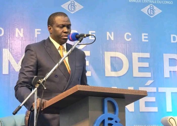 Tensions monétaires : la Banque Centrale du Congo intervient pour mettre fin aux files d'attente et favoriser le Franc Congolais